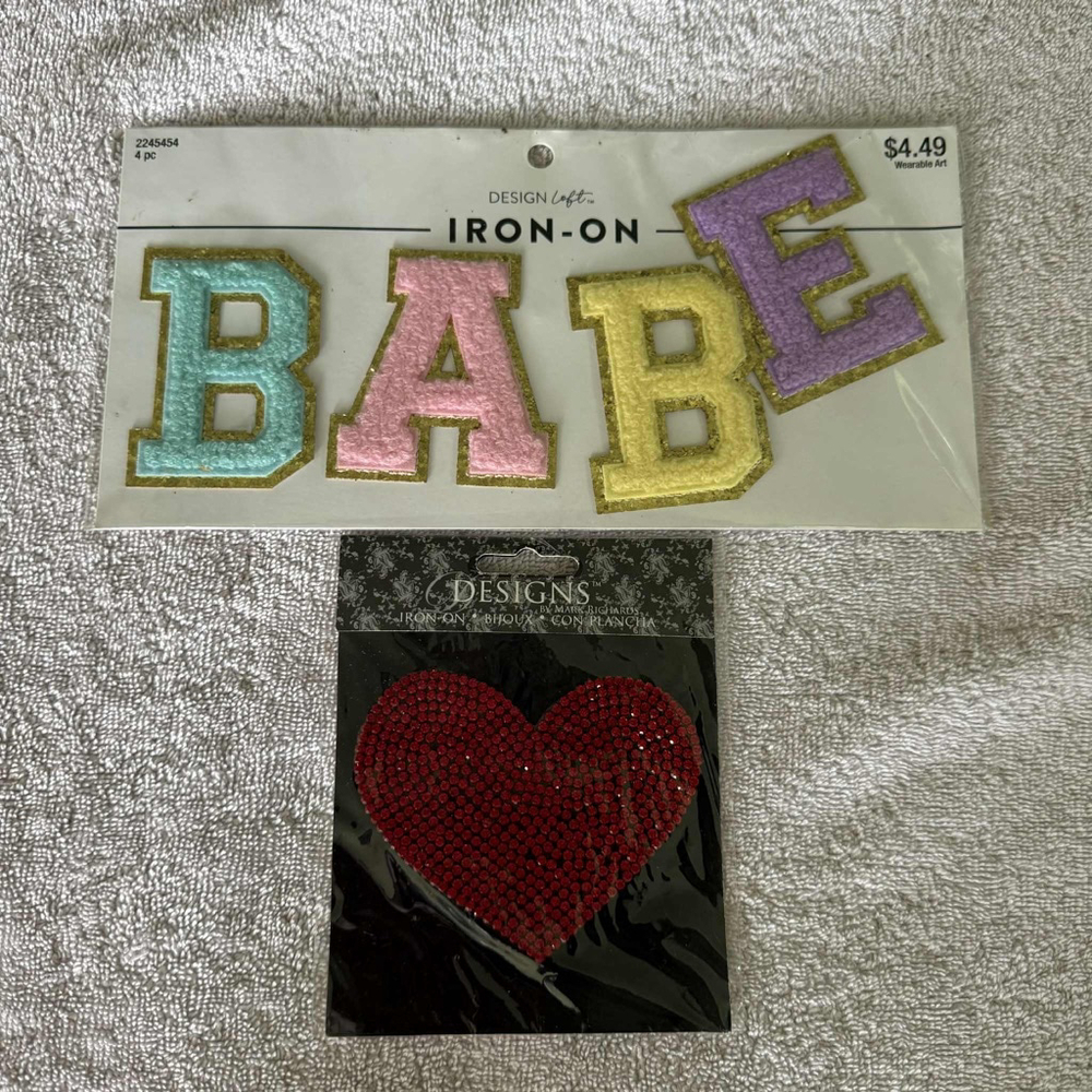 Design Loft BABE Iron-On Red